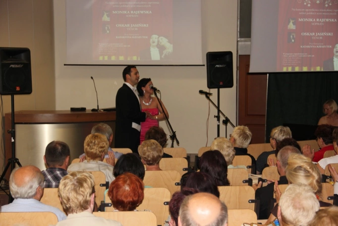 Zdjęcie nr 3 z galerii Seniorallia 2013 - Koncert Operetkowy w WSB!
