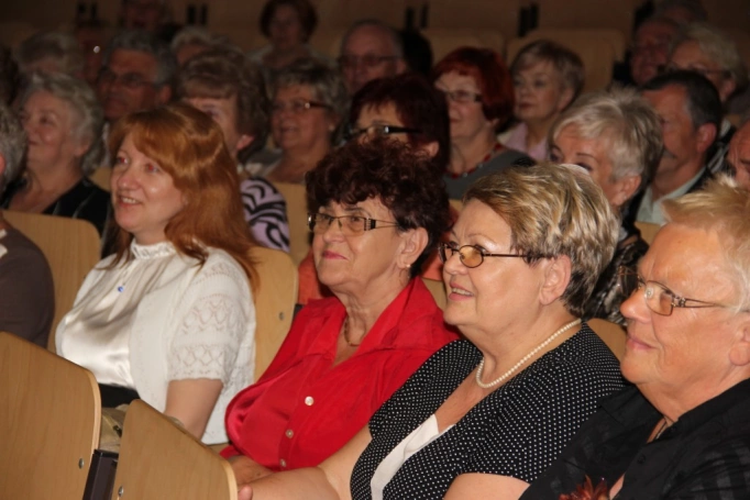 Zdjęcie nr 10 z galerii Seniorallia 2013 - Koncert Operetkowy w WSB!