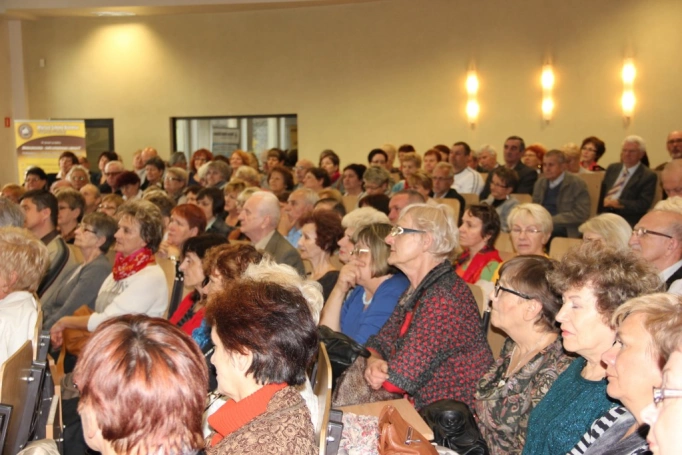 Zdjęcie nr 13 z galerii Uroczysta Inauguracja Roku Akademickiego 2013/2014 w Dąbrowie Górniczej