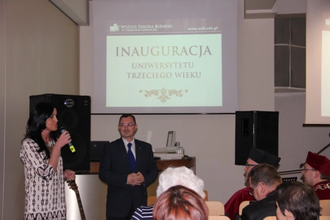 Zdjęcie nr 16 z galerii Uroczysta Inauguracja Roku Akademickiego 2013/2014 w Dąbrowie Górniczej