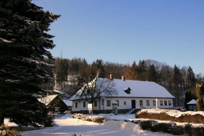 Zdjęcie nr 8 z galerii Wisła - Muzeum Beskidzkie, kulig i ognisko