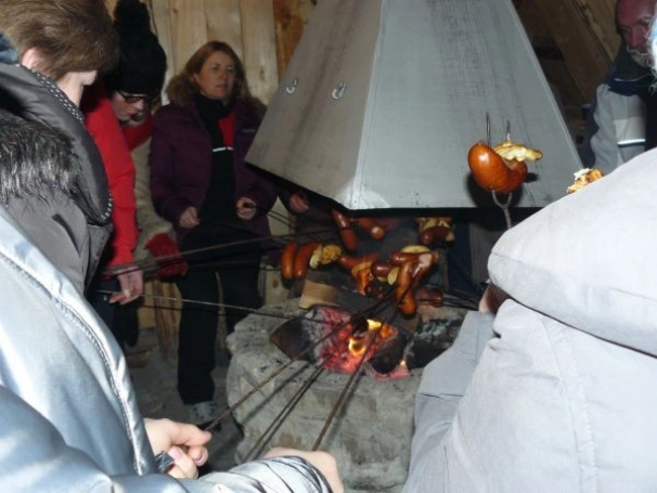 Zdjęcie nr 17 z galerii Wisła - Muzeum Beskidzkie, kulig i ognisko