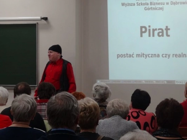 Zdjęcie nr 7 z galerii Słuchacze UTW poznali historię piratów