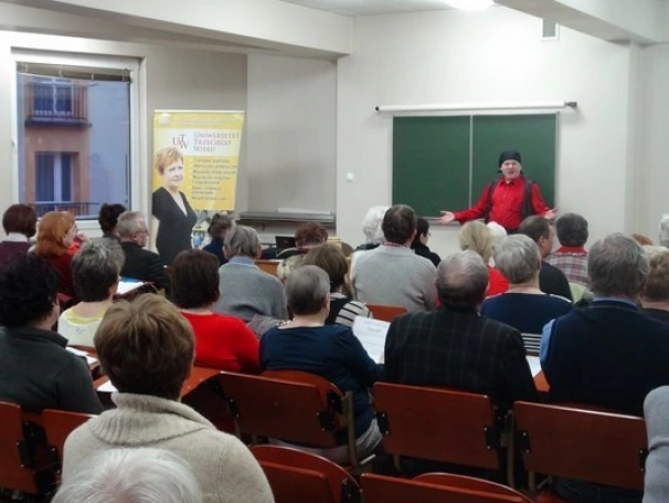 Zdjęcie nr 11 z galerii Słuchacze UTW poznali historię piratów