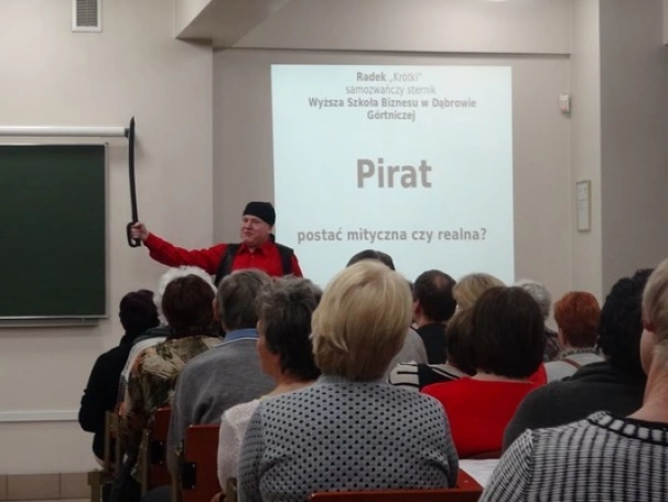 Zdjęcie nr 15 z galerii Słuchacze UTW poznali historię piratów