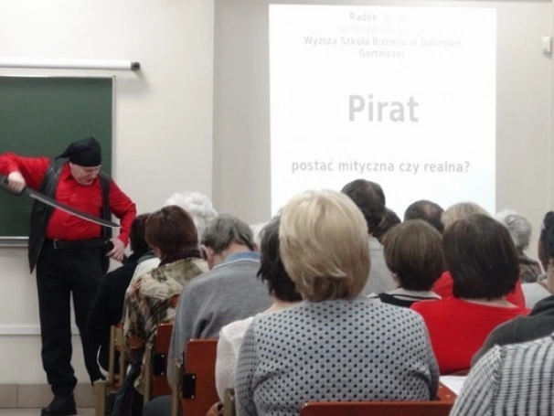 Zdjęcie nr 20 z galerii Słuchacze UTW poznali historię piratów