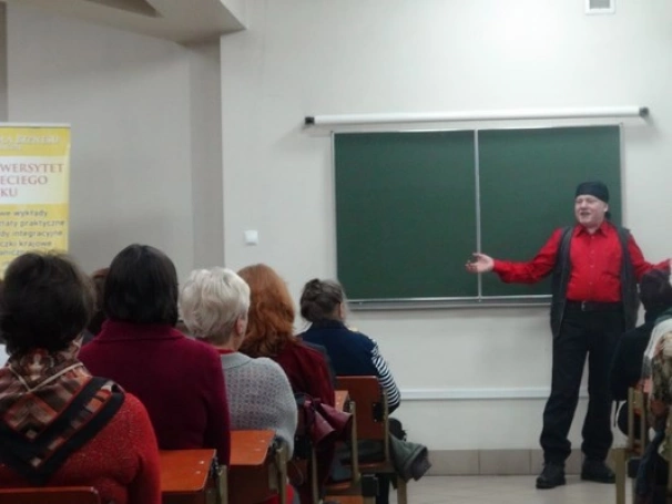 Zdjęcie nr 25 z galerii Słuchacze UTW poznali historię piratów