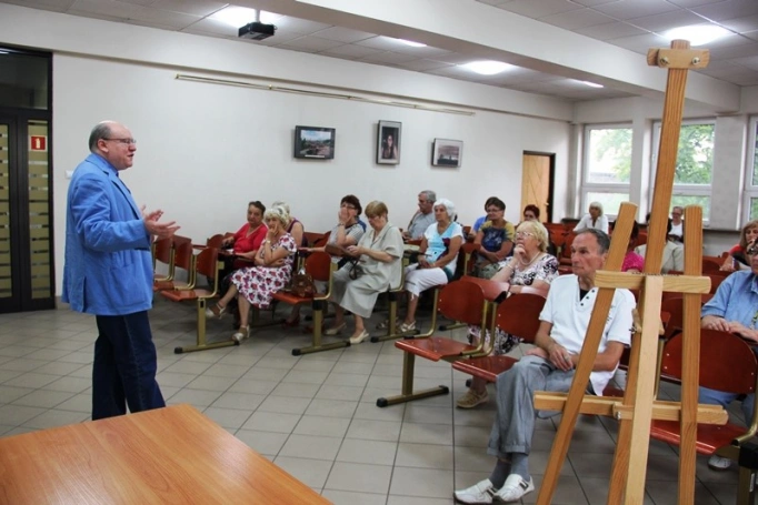 Zdjęcie nr 1 z galerii Najciekawsze wykłady tylko w ramach Letniej Akademii Seniora