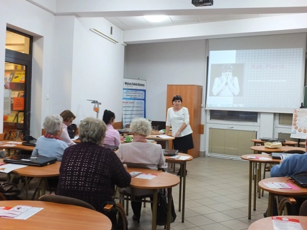 Zdjęcie nr 2 z galerii 18.11.2014 r. Spotkanie poświęcone profilaktyce raka piersi