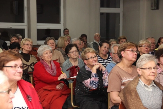 Zdjęcie nr 6 z galerii 20.11.2014 r. wykład "Wzrok źródłem szczęścia i sprawności do późnej starości" 