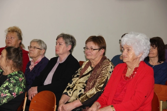 Zdjęcie nr 3 z galerii 27.11.2014 r. wykład "Nauki płynące z czytania literatury pięknej" - dr Radosław Molenda