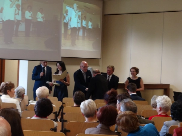 Zdjęcie nr 6 z galerii Uroczyste zakończenie roku akademickiego w Uniwersytecie Trzeciego Wieku