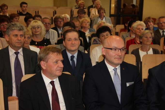 Zdjęcie nr 8 z galerii Uroczyste zakończenie roku akademickiego w Uniwersytecie Trzeciego Wieku