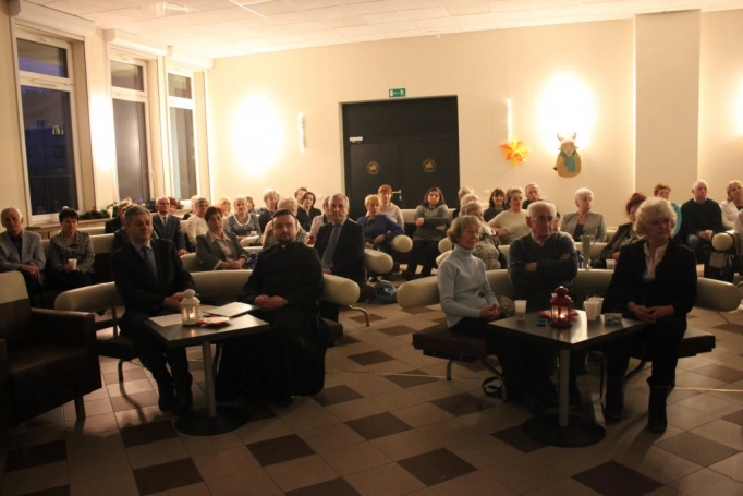 Zdjęcie nr 6 z galerii 18 grudnia 2015 r. Wigilia Uniwersytetu Trzeciego Wieku - dziękujemy!!!