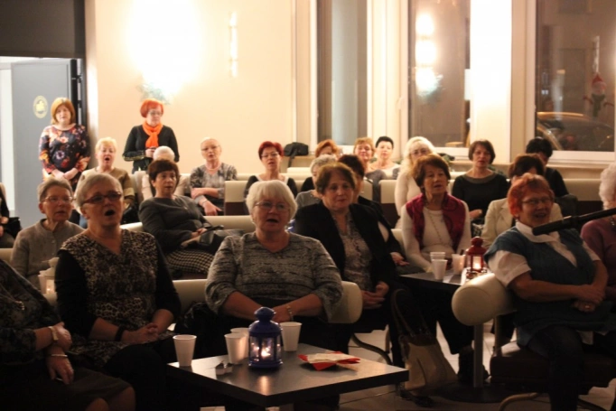 Zdjęcie nr 16 z galerii 18 grudnia 2015 r. Wigilia Uniwersytetu Trzeciego Wieku - dziękujemy!!!