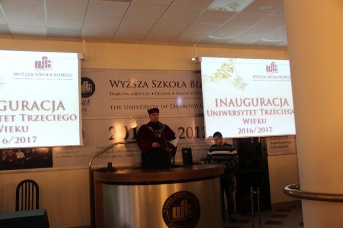 Zdjęcie nr 3 z galerii Uroczysta Inauguracja Roku Akademickiego 2016/2017 w Uniwersytecie Trzeciego Wieku
