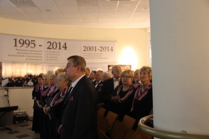 Zdjęcie nr 5 z galerii Uroczysta Inauguracja Roku Akademickiego 2016/2017 w Uniwersytecie Trzeciego Wieku