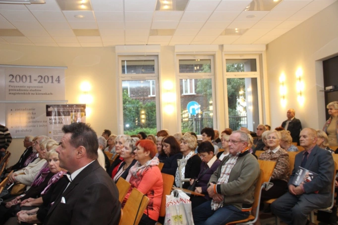 Zdjęcie nr 12 z galerii Uroczysta Inauguracja Roku Akademickiego 2016/2017 w Uniwersytecie Trzeciego Wieku