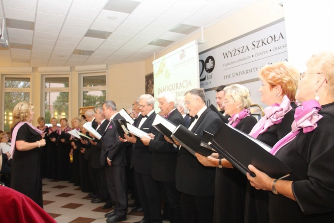 Zdjęcie nr 48 z galerii Uroczysta Inauguracja Roku Akademickiego 2016/2017 w Uniwersytecie Trzeciego Wieku