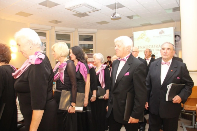 Zdjęcie nr 67 z galerii Uroczysta Inauguracja Roku Akademickiego 2016/2017 w Uniwersytecie Trzeciego Wieku
