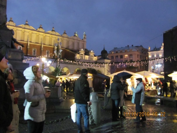 Zdjęcie nr 21 z galerii Przedświąteczna magia królewskiego Krakowa - wycieczka 11.12.2016