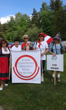 Zdjęcie nr 7 z galerii Srebrni Seniorzy UTW!