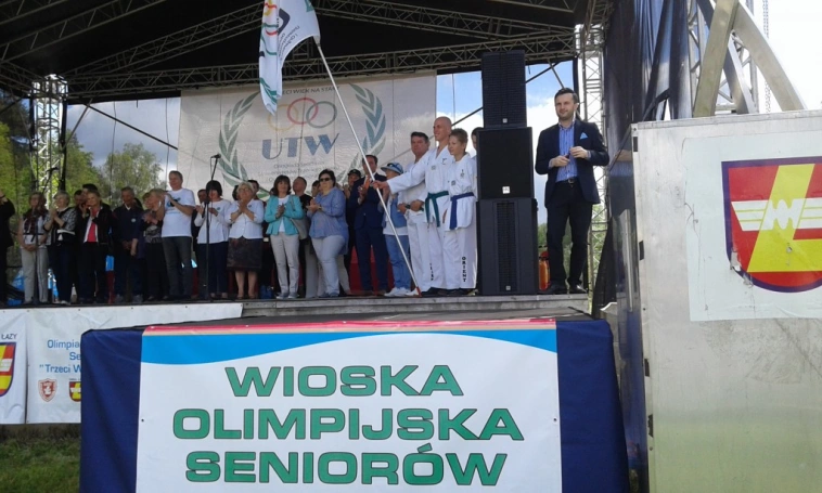 Zdjęcie nr 1 z galerii Srebrni Seniorzy UTW!