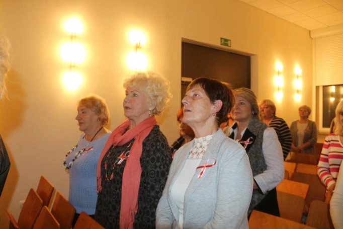 Zdjęcie nr 10 z galerii Śpiewamy Pieśni Patriotyczne!