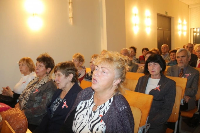 Zdjęcie nr 12 z galerii Śpiewamy Pieśni Patriotyczne!