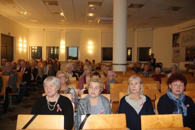 Zdjęcie nr 15 z galerii Śpiewamy Pieśni Patriotyczne!