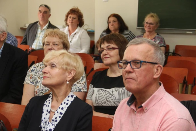 Zdjęcie nr 20 z galerii Wernisaż Konkursu Fotograficznego UTW