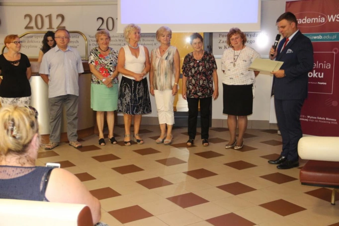 Zdjęcie nr 1 z galerii Wybory do Zarządu UTW!