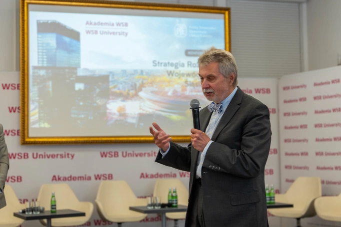 Zdjęcie nr 4 z galerii „Nowa siła regionu” – Śląsk odkrywa swój potencjał w Akademii WSB