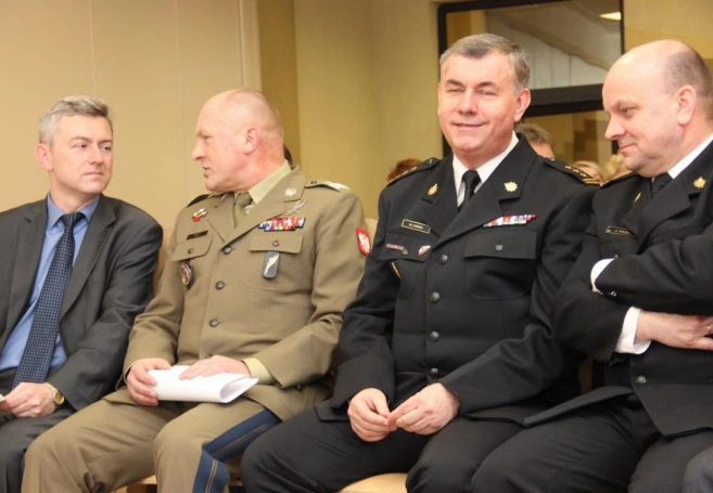 Zdjęcie nr 2 z galerii Wsp&oacute;łczesna edukacja dla bezpieczeństwa - podsumowanie konferencji