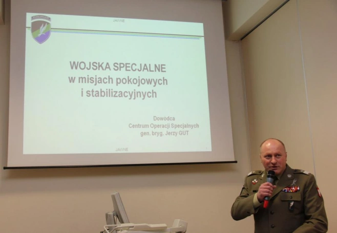 Zdjęcie nr 9 z galerii Wsp&oacute;łczesna edukacja dla bezpieczeństwa - podsumowanie konferencji