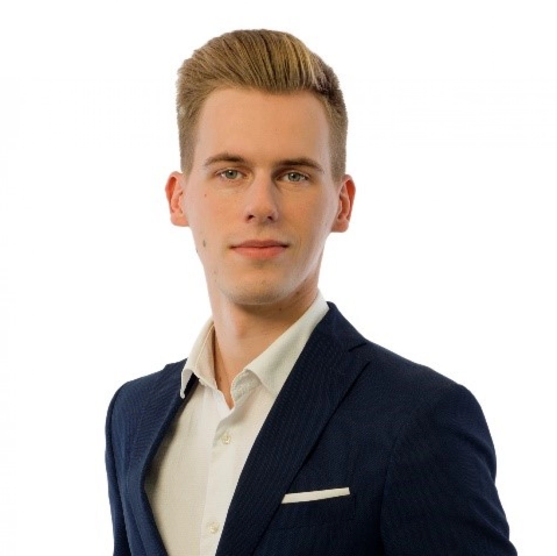 Patryk Kułagowski prowadzi zajęcia w ramach Akademii e-marketingu