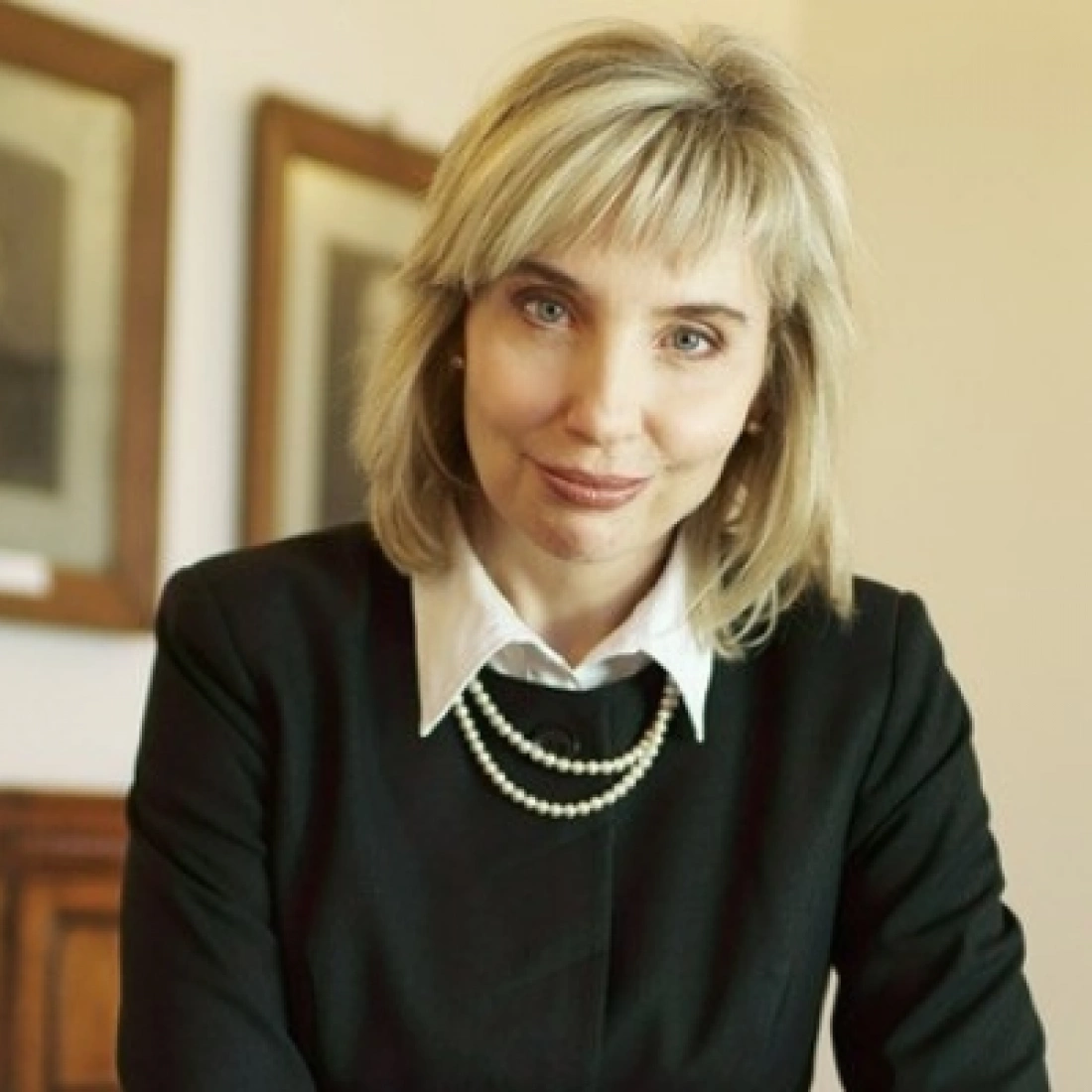 dr Katarzyna Krziskowska