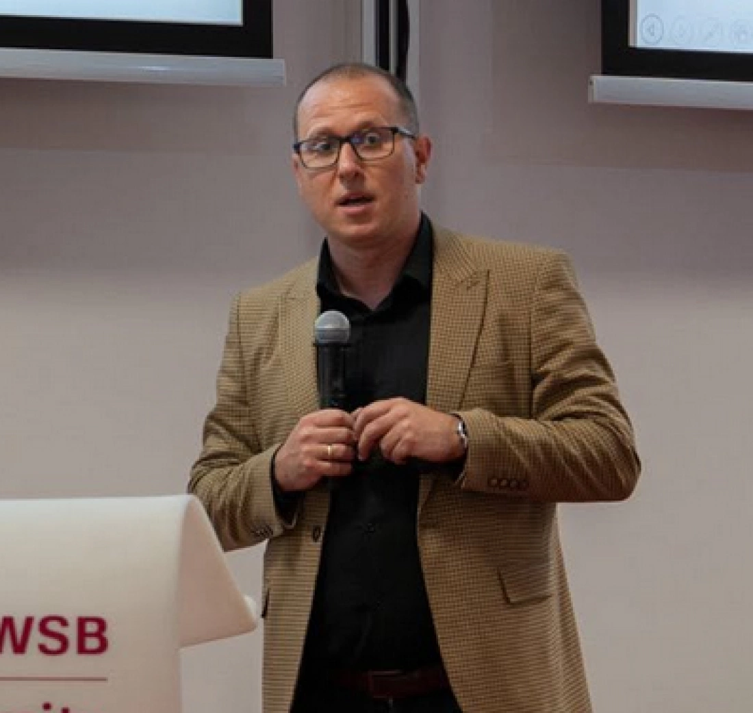 "Bezpieczny znaczy sprytny &ndash; jak dbać o siebie w domu, w szkole i na ulicy?" - kom. dr. Patryk Błasik (BEZPIECZEŃSTWO)