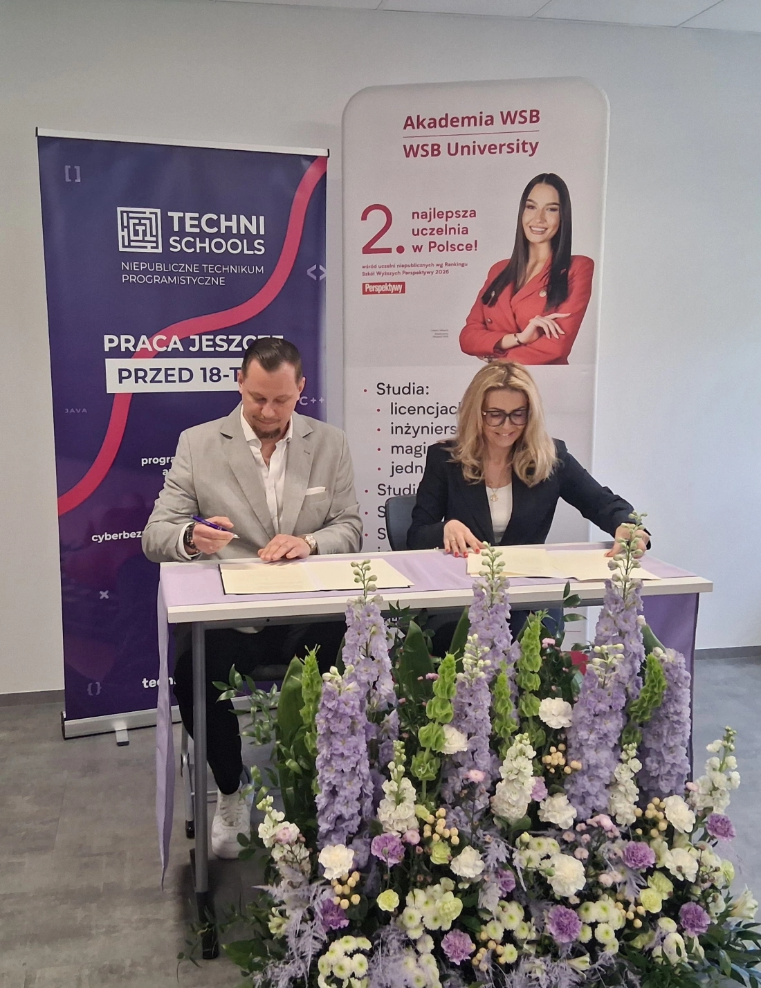 Zaprogramowani na wsp&oacute;łpracę. Techni Schools szkołą patronacką Akademii WSB Warszawa 