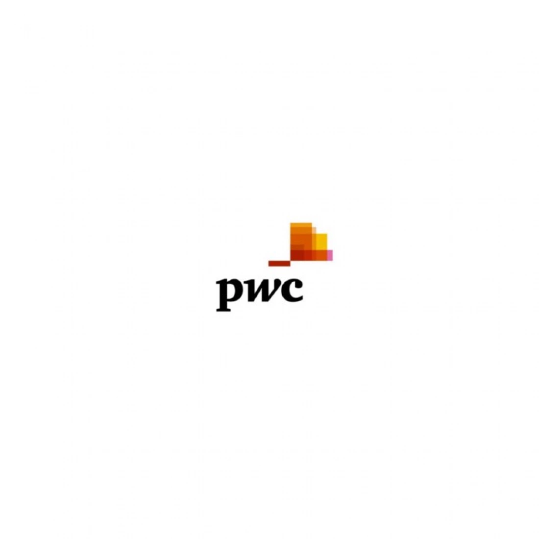 Logo firmy PwC na białym tle.