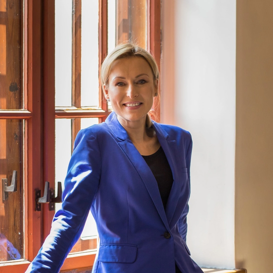 dr Edyta Nowak-Żółty