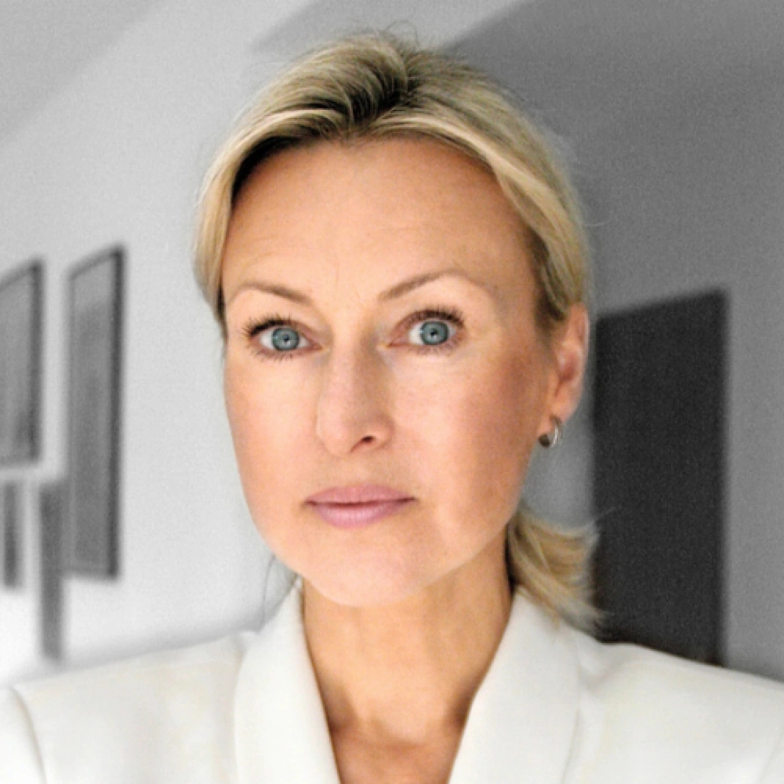  dr Edyta Nowak-Żółty