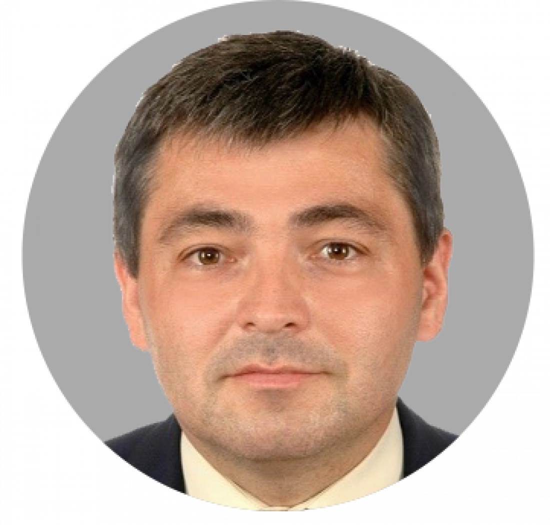 prof. Piotr Uchroński   