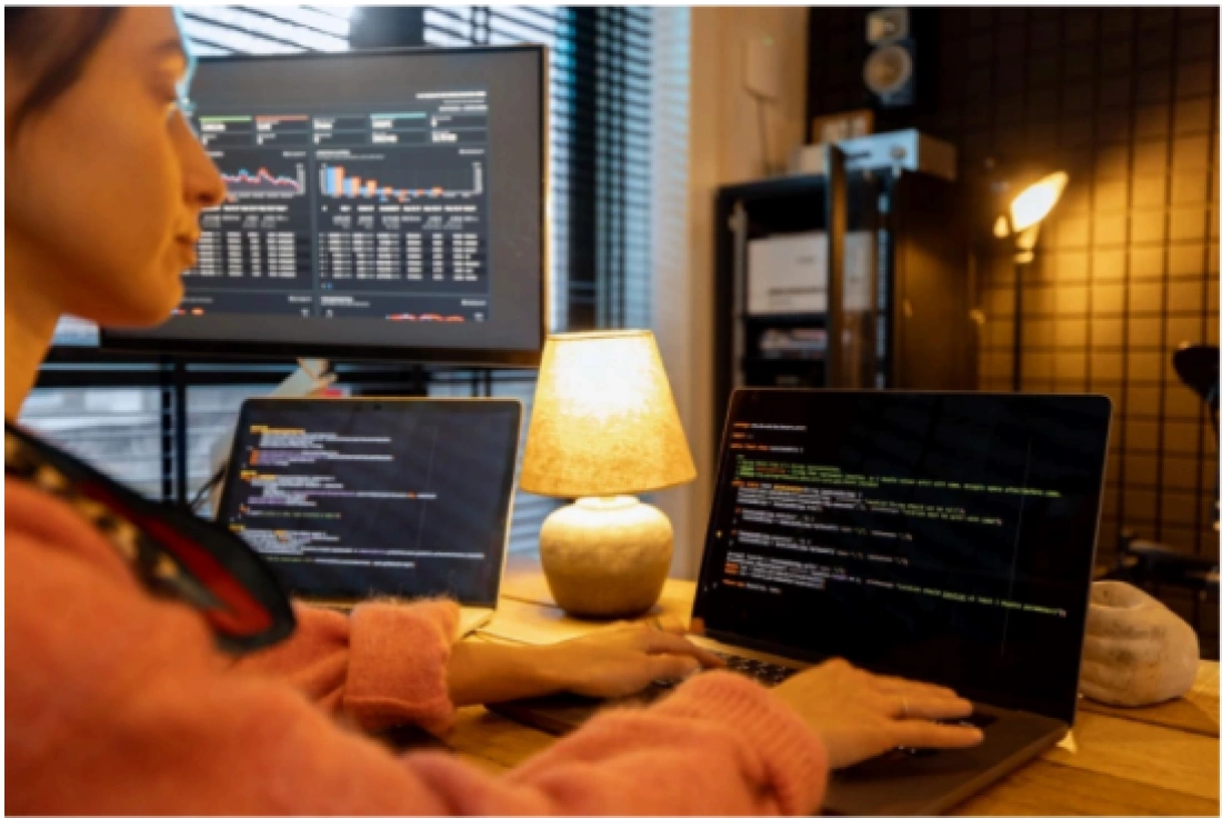 How Is AI Changing and Supporting the Job Market?