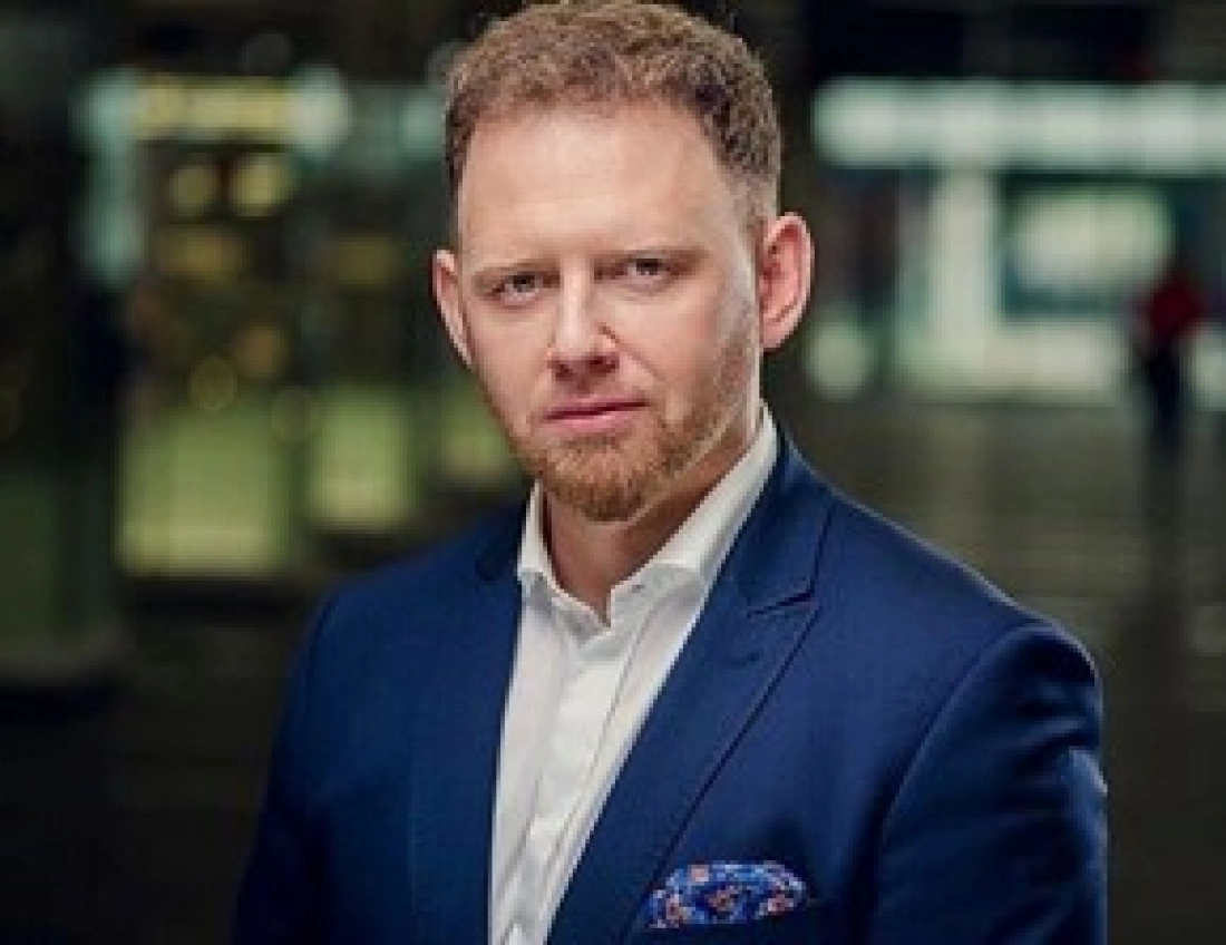 dr Krystian Dudek prof. AWSB