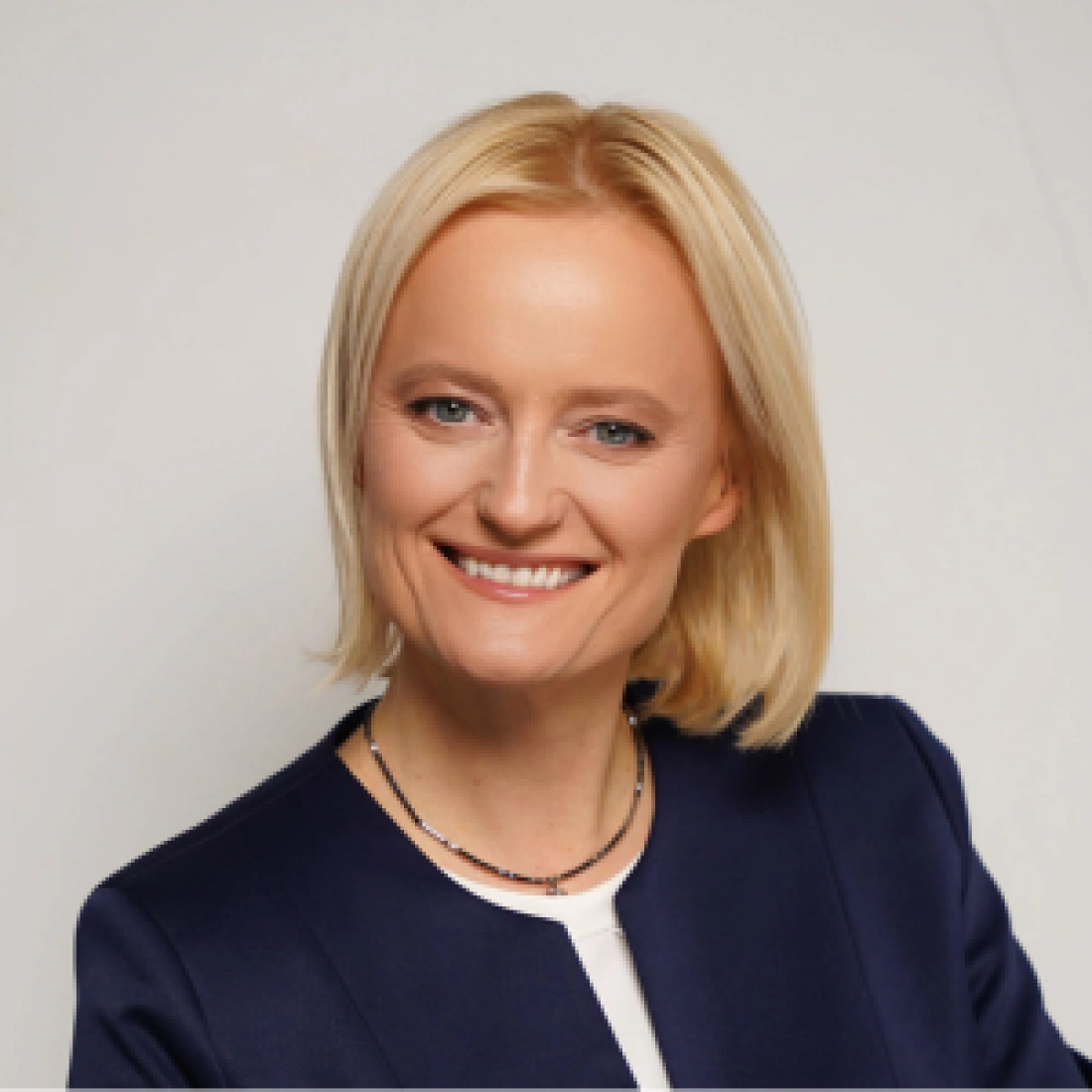 dr Anna Syrek-Kosowska, prof. AWSB 
