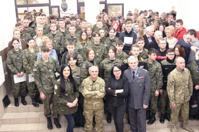 ilustracja aktualności: Rok od agresji na Ukrainę… - wykład generała dra Romana Polko i dr Pauliny Polko