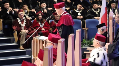 ilustracja aktualności: Udział Prorektor Akademii WSB w uroczystości nadania tytułu Doktora Honoris Causa PŚ prof. Brianowi Kobilce