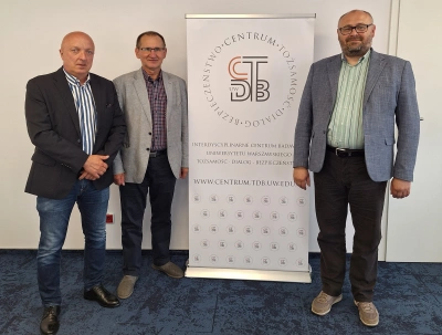 ilustracja aktualności: Spotkanie  w Interdyscyplinarnym Centrum Badań Uniwersytetu Warszawskiego