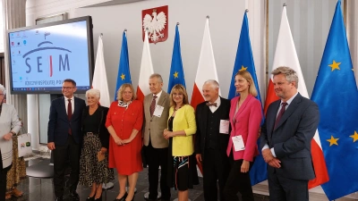 ilustracja aktualności: Wykład dr hab. Zofii Szaroty, prof. AWSB w Sejmie RP